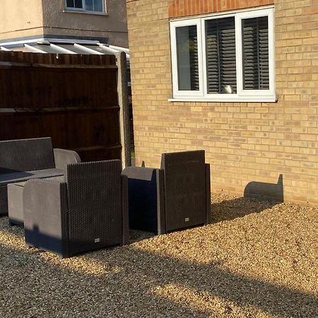 Riverside Park Ground Floor Apartment - St Neots Екстер'єр фото