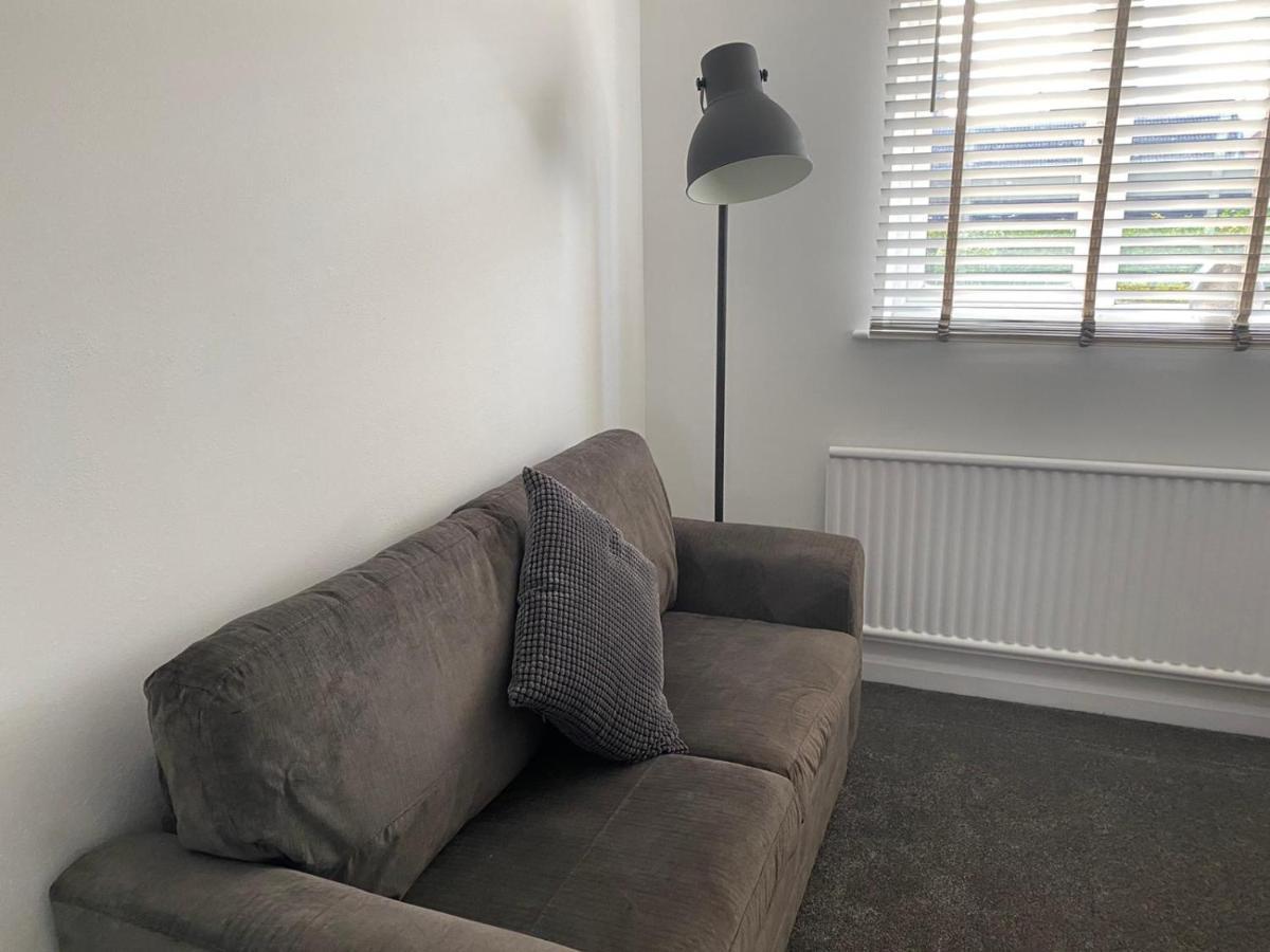 Riverside Park Ground Floor Apartment - St Neots Екстер'єр фото