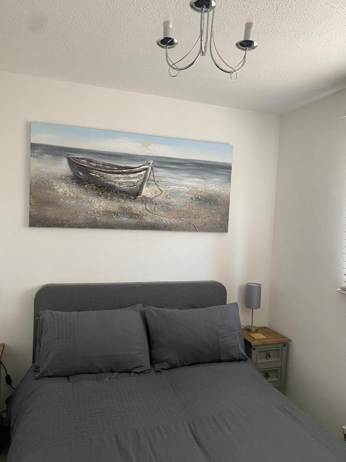 Riverside Park Ground Floor Apartment - St Neots Екстер'єр фото