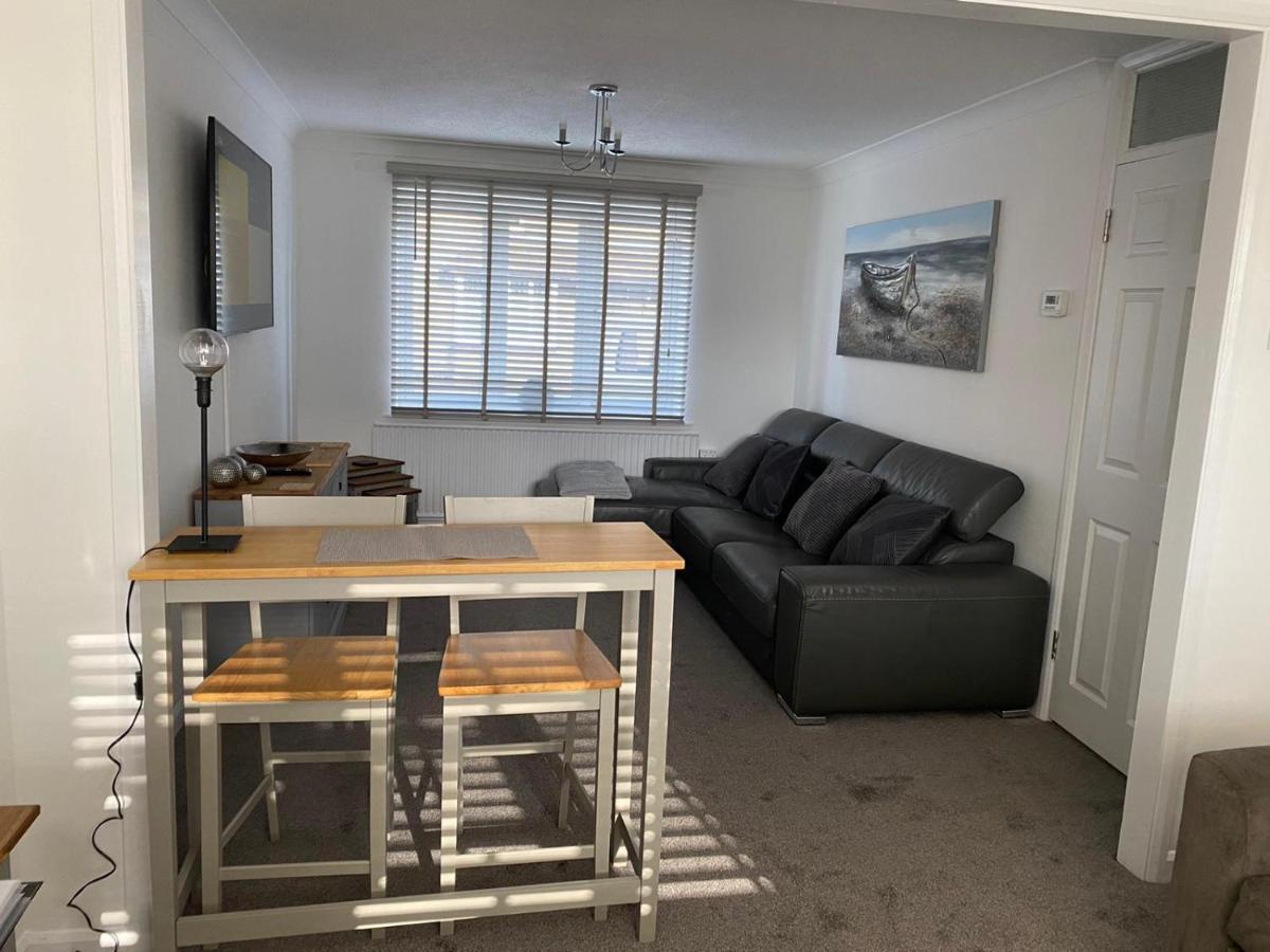 Riverside Park Ground Floor Apartment - St Neots Екстер'єр фото
