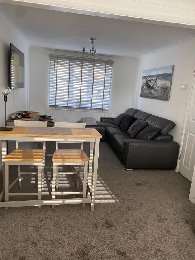 Riverside Park Ground Floor Apartment - St Neots Екстер'єр фото