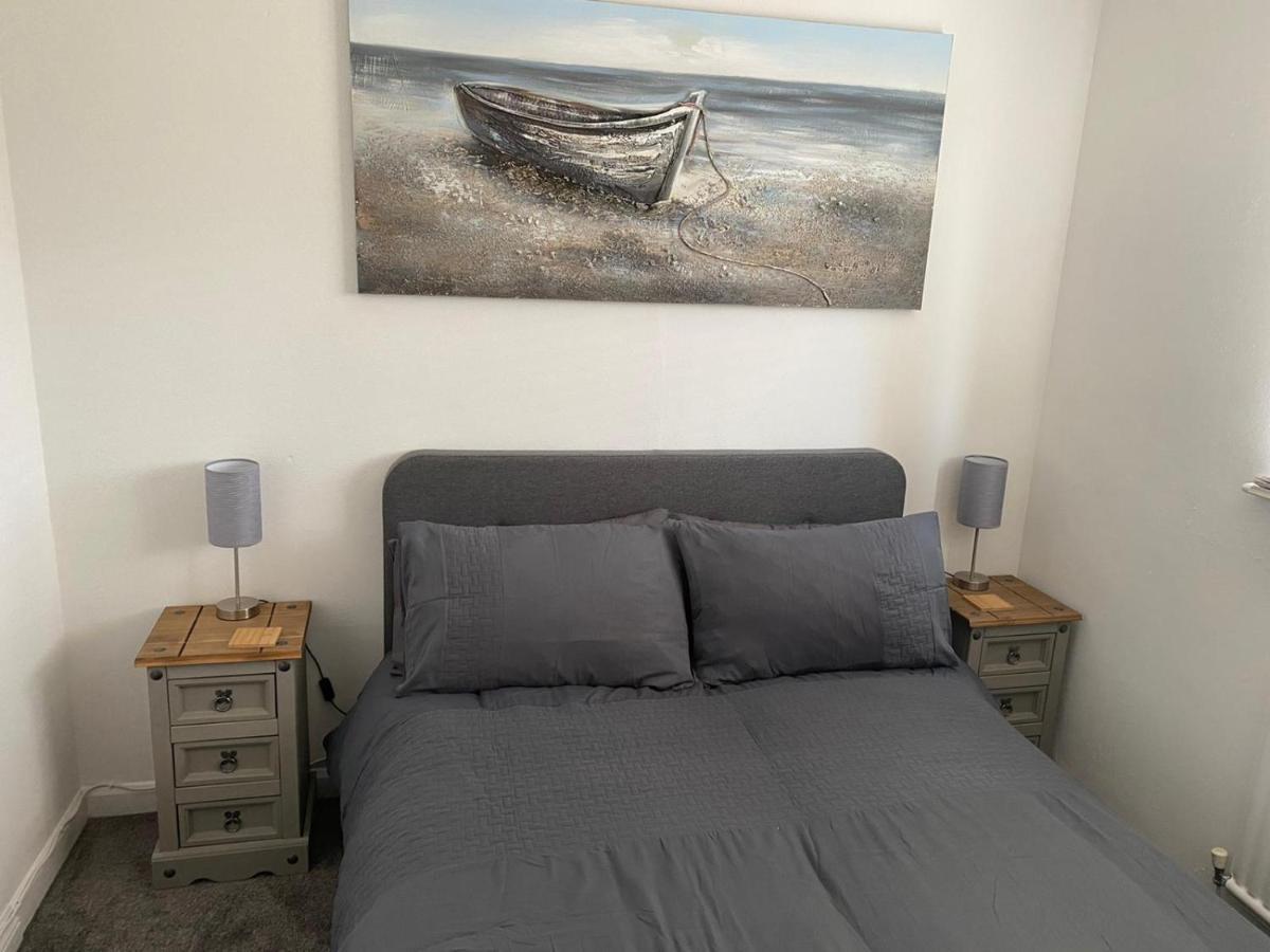 Riverside Park Ground Floor Apartment - St Neots Екстер'єр фото