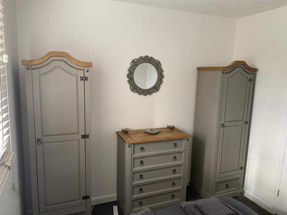 Riverside Park Ground Floor Apartment - St Neots Екстер'єр фото