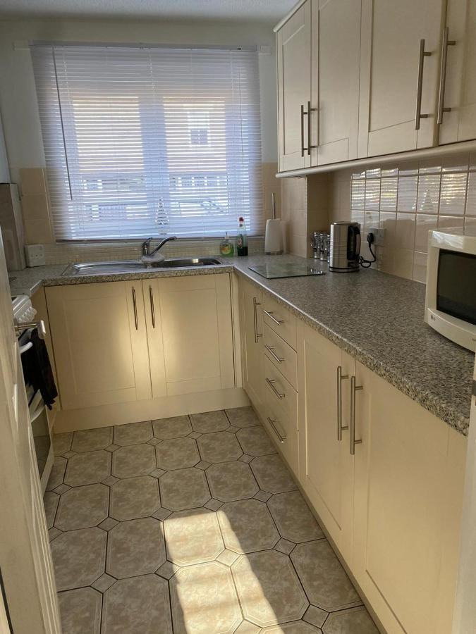 Riverside Park Ground Floor Apartment - St Neots Екстер'єр фото